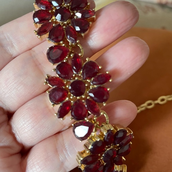 Flower Necklace Gold Tone/ Garnet Color Glass From Talbots - Picture 6 of 8